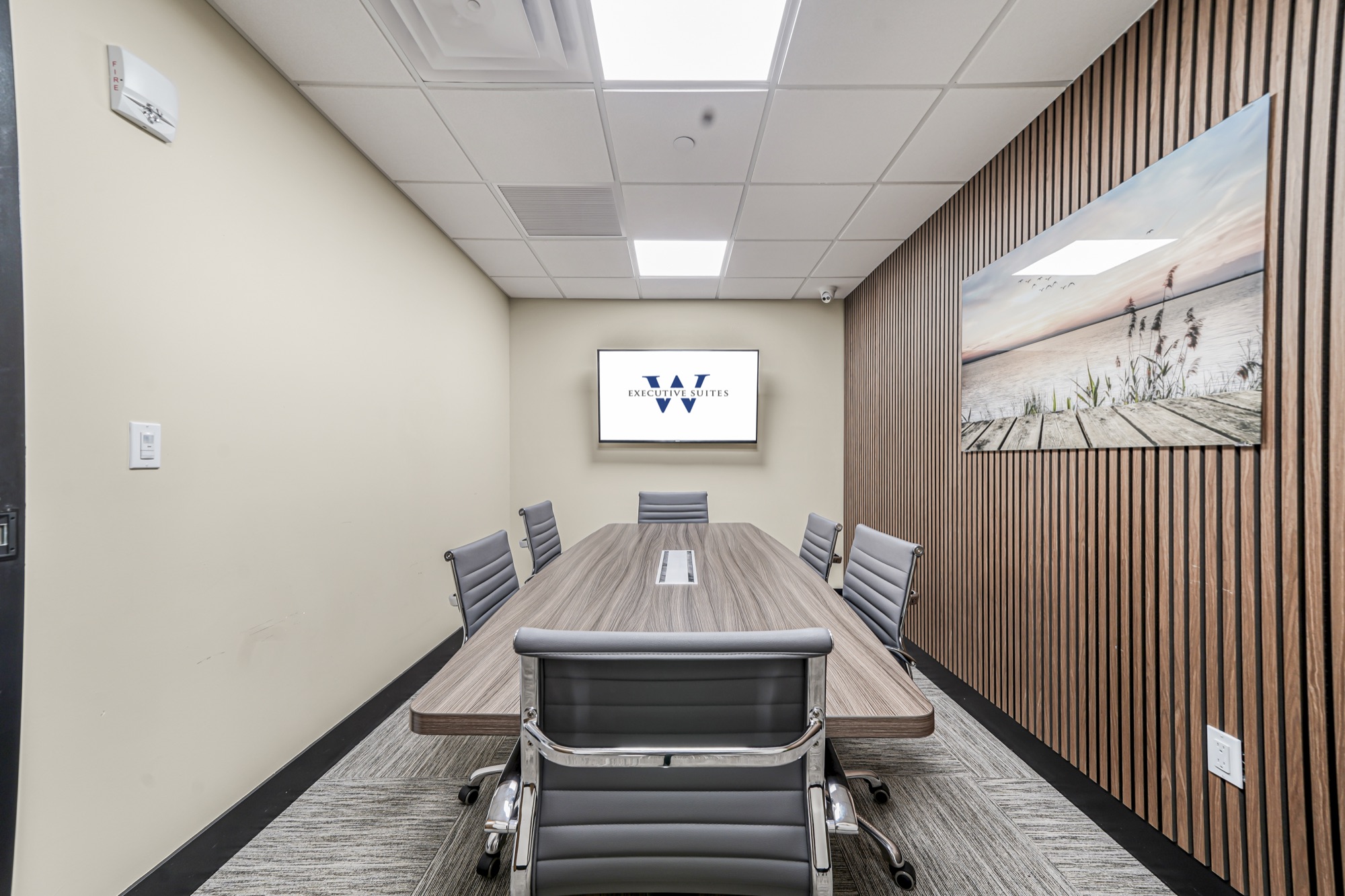 Small conference room at W Executive Suites West Palm Beach